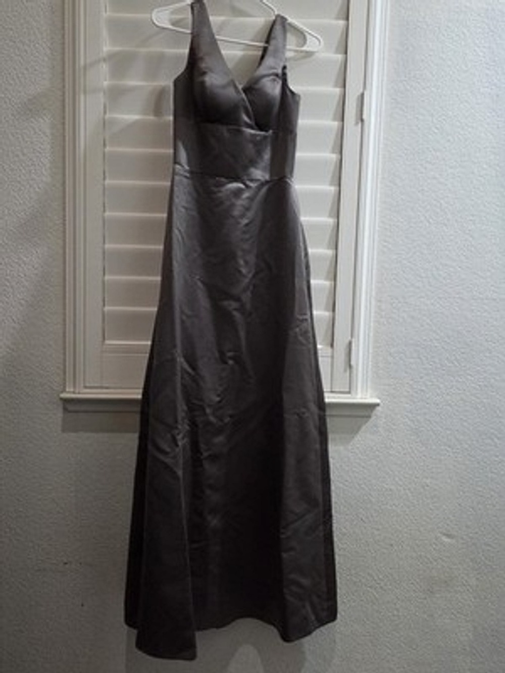 Bella Formal Dark Gray Formal Dress Size 6